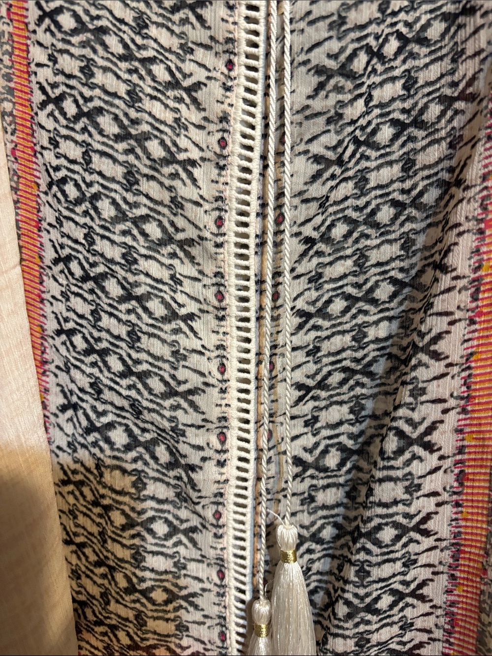Knox Rose Cream Sleeveless Tunic - Picture 3 of 5